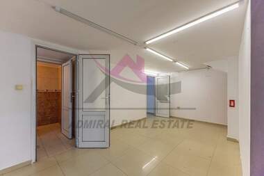 For sale - Store in jP Gara,  Varna