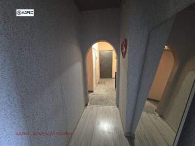 Verkauf - Wohnung in Storgozia,  Plewen