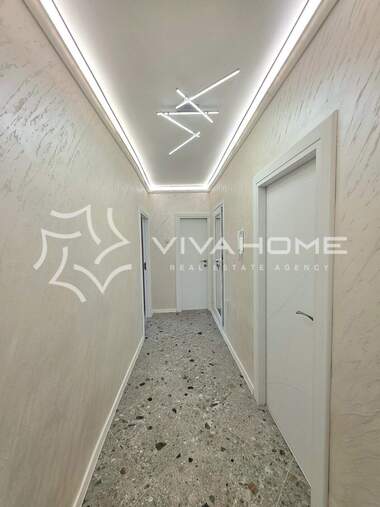 For sale - Apartment in Avtogara,  Varna