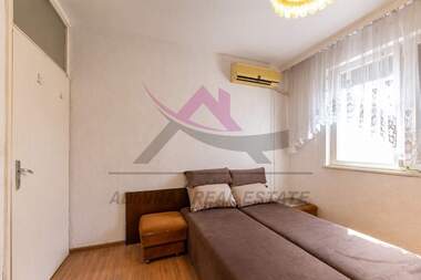 Vânzare - Apartament în Văzrajdane 1,  Varna