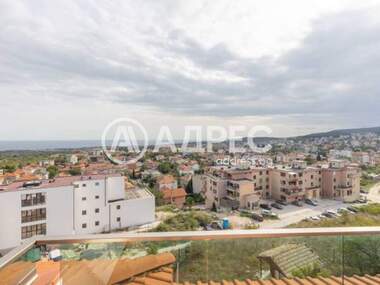 Vânzare - Apartament în Vinița,  Varna