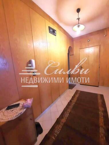 Продажба - Апартамент в Център,  Шумен