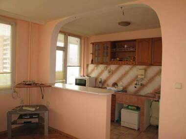 Închiriere - Apartament în Akația,  Veliko Tărnovo