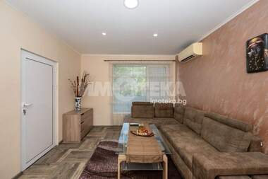 For sale - Apartment in Izgrev,  Plovdiv