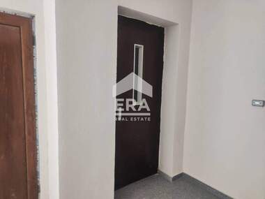 Verkauf - Wohnung in Borowez,  Iambol