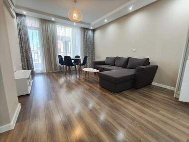 Închiriere - Apartament în Slaveîkov,  Burgas