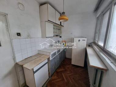 Verkauf - Wohnung in Zentar,  Targowishte