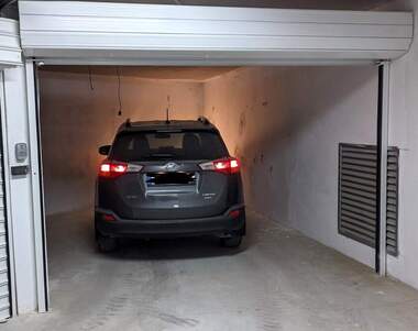 Închiriere - Apartament în Ceaîka,  Varna