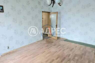 Verkauf - Wohnung in Mladost 2,  Warna