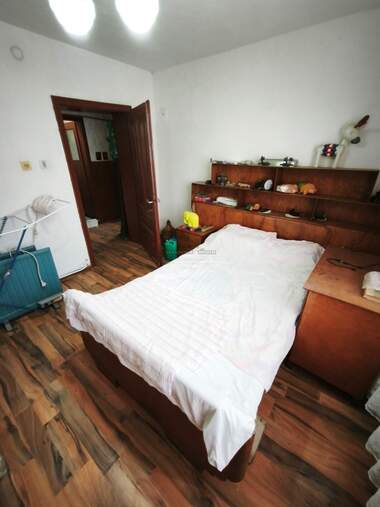 Vânzare - Etaj din casă în Kladnița,  Pernik
