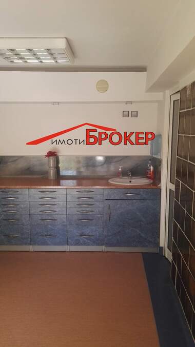 Satış - Diş ofisi/Ofis/Dükkan/Güzellik salonu olarak Centar,  Sliven