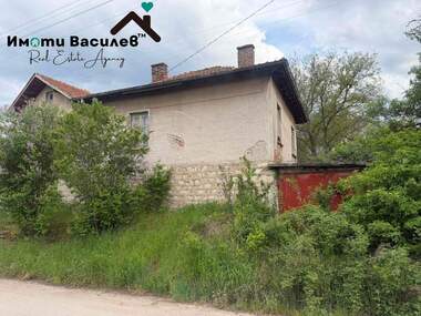 For sale - House in Opicvet,  Sofia Oblast