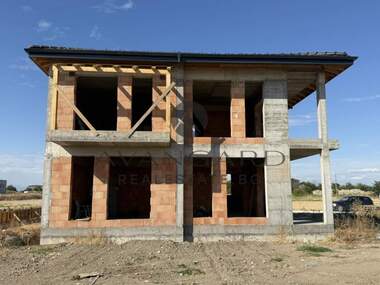 For sale - House in Karshiaka,  Plovdiv