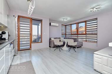Продажба - Апартамент в Несебър,  Бургас