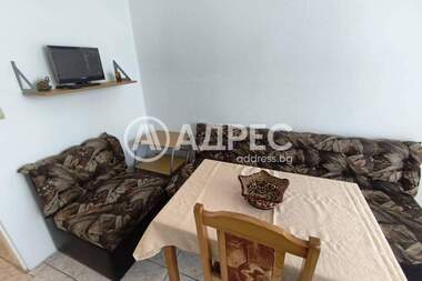 Închiriere - Apartament în Văzrajdane 1,  Varna