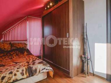 Vânzare - Apartament în Oboriștie,  Sofia