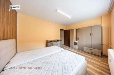 Verkauf - Wohnung in Zentar,  Wraza