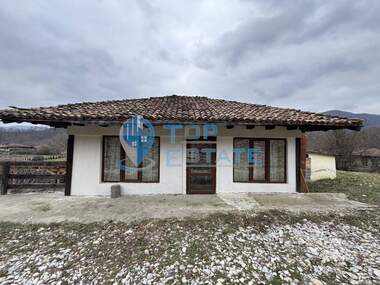 Verkauf - Haus in Elena,  Weliko Tarnowo