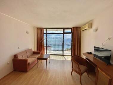 Vânzare - Apartament în Elenite,  Burgas