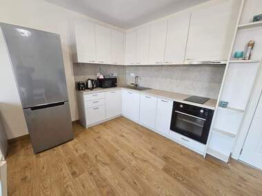 Miete - Wohnung in Mladejki halm,  Plowdiw