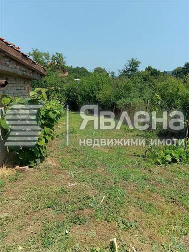 For sale - House in Izgrev,  Burgas