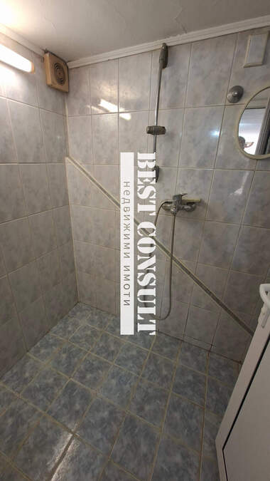 Închiriere - Casă în Zdraveț,  Ruse