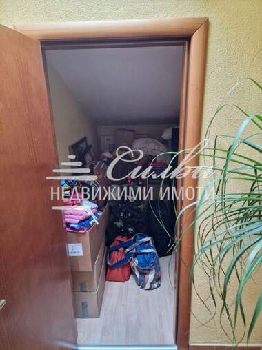 Продажба - Апартамент в Пазара,  Шумен