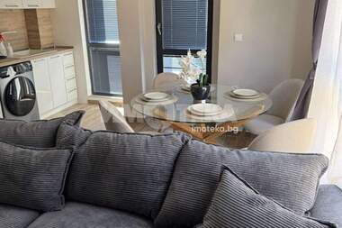 For sale - Apartment in Mladejki halm,  Plovdiv