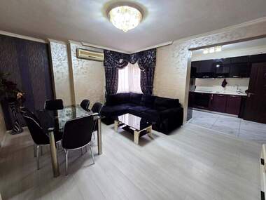 Închiriere - Apartament în Marașa,  Plovdiv