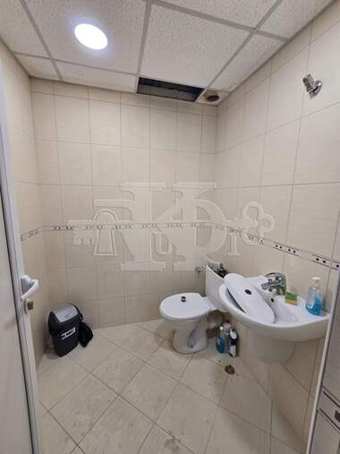 Închiriere - Magazin în Văzrajdane 1,  Varna