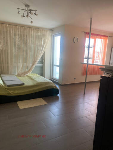 Vânzare - Apartament în Nesebăr,  Burgas
