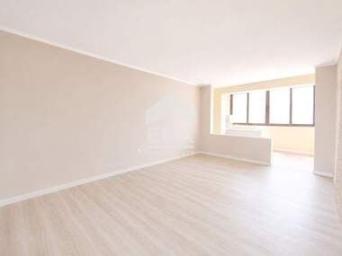 For sale - Apartment in Uchilishtni,  Haskovo