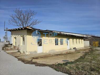Vânzare - Spațiu industrial în Gorna Oriahovița,  Veliko Tărnovo