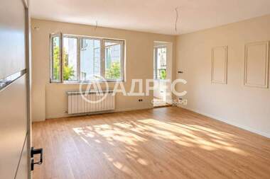 Продажба - Апартамент в Лозенец,  София