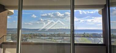 Продажба - Апартамент в Трошево,  Варна