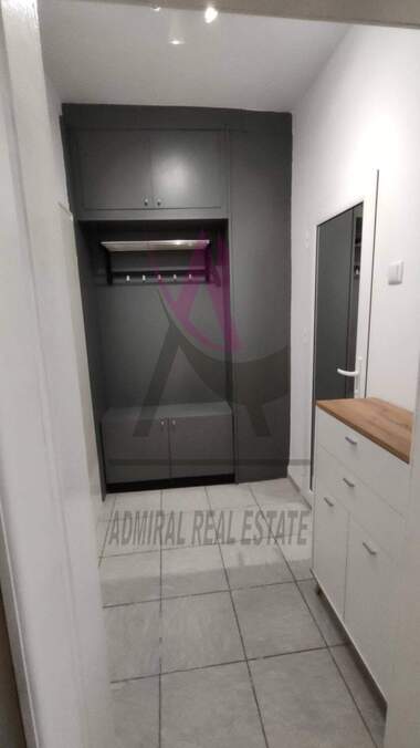 Închiriere - Apartament în Ceaîka,  Varna