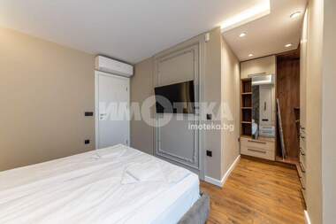For sale - Apartment in Center,  Varna