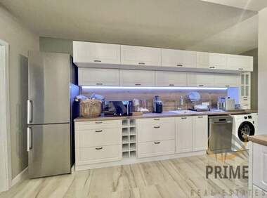 Închiriere - Apartament în Sarafovo,  Burgas