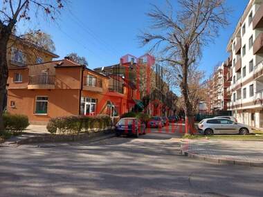 Satış - Dükkan/Ofis/Güzellik salonu/Yer/Diş ofisi olarak Iztok,  Pernik