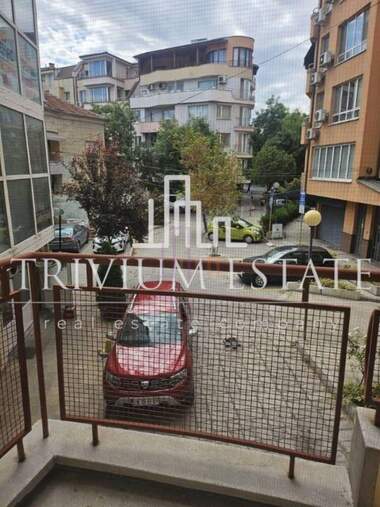 Ενοίκιο - Διαμέρισμα σε Център,  Пловдив