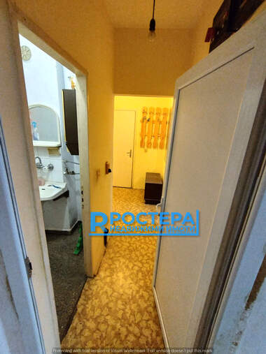Продажба - Апартамент в Запад-3,  Търговище