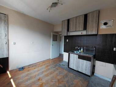 Închiriere - Apartament în Suhata reka,  Sofia