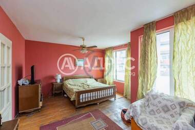 Vânzare - Apartament în Center,  Varna