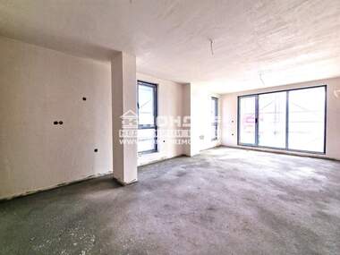Vânzare - Apartament în Ostromila,  Plovdiv