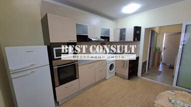 Închiriere - Apartament în Center,  Ruse