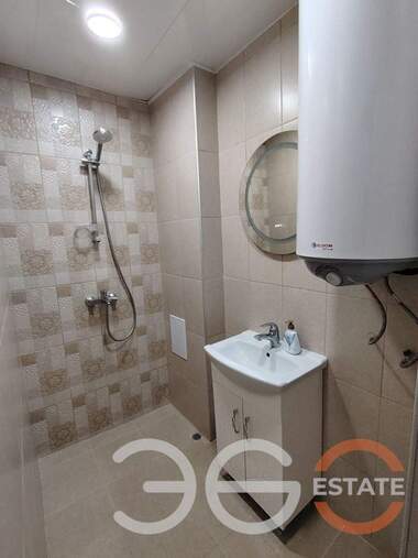 Продажба - Апартамент в Цветен квартал,  Варна