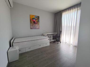 Kira - Ev olarak Sarafovo,  Burgas