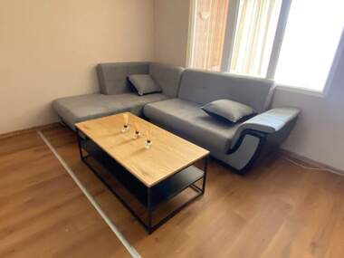 Închiriere - Apartament în Slaveîkov,  Burgas