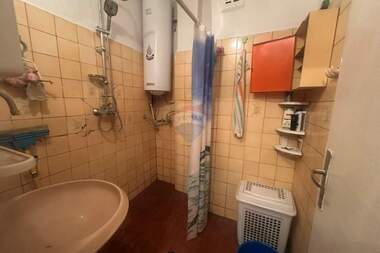 For sale - Apartment in Matematicheskata gimnazia,  Shumen
