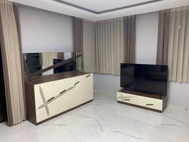 Închiriere - Apartament în Mladejki hălm,  Plovdiv